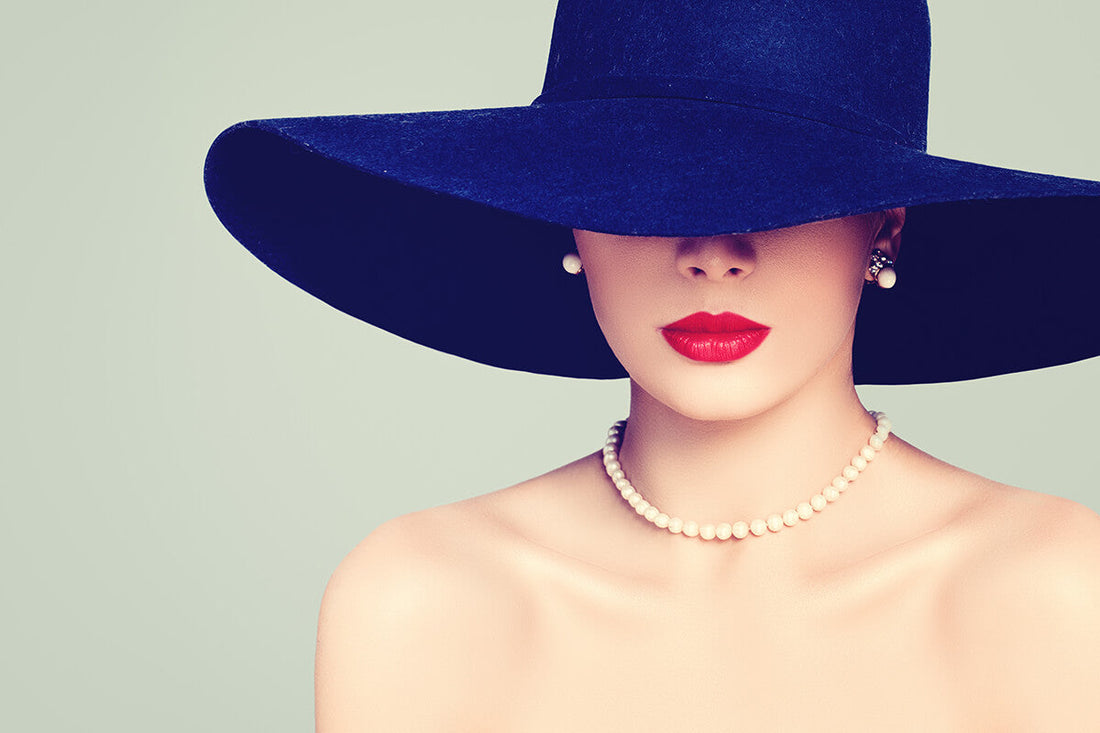 【海外 パールネックレス 事情】欧米人から学ぶ、一粒パールの「プレゼントシーン・コーディネート術・似合う選び方」とは