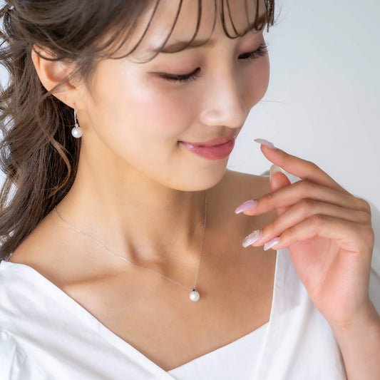 9月 誕生石 サファイア|アコヤパール ペンダント ネックレス|無調色アコヤ真珠 8.0mm ラウンド K10WG| チェーン付き