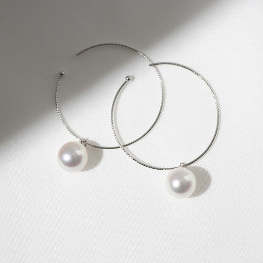 アコヤパール ホワイトゴールド フープピアス【M】|無調色 アコヤ真珠 7.5mm K10WG 外径30mm