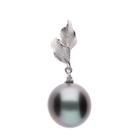 【常盤木】ブラックパール ダイヤモンド ホワイトゴールドペンダント|無調色 黒蝶真珠 タヒチパール 10mm K18WG