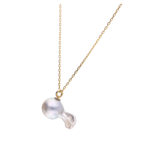 おさかな真珠・グッピー(無調色アコヤ真珠 7.8-14.7mm B グレー系) ペンダント シルバーチェーン付き(SV925) 世界にひとつ #3017