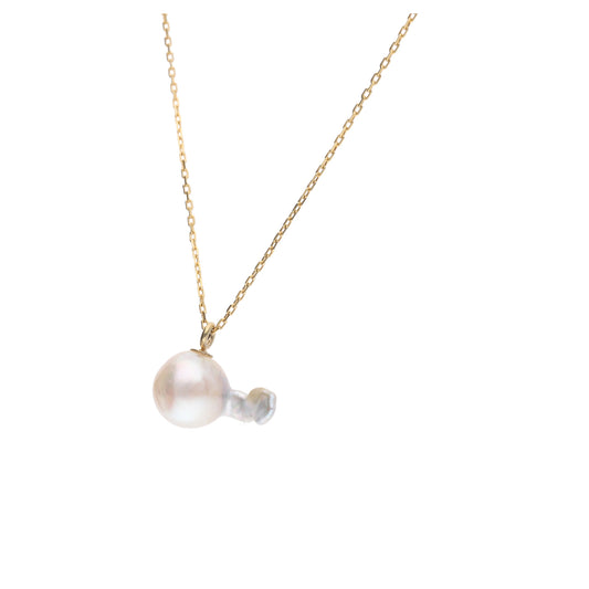 おさかな真珠・グッピー(無調色アコヤ真珠 7.6-13.9mm B ホワイト系) ペンダント シルバーチェーン付き(SV925) 世界にひとつ #3015