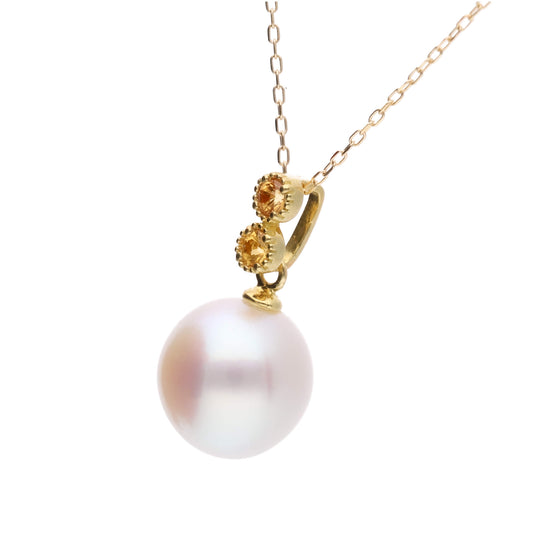 【鞠】シロチョウパール サファイア イエローゴールド ペンダント|無調色 白蝶真珠 南洋真珠 10mm K18YG