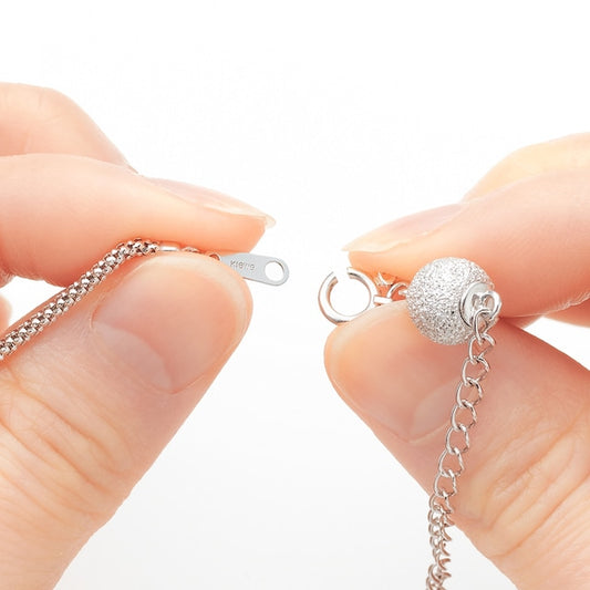 【ギリーノ】チェーンの着脱が簡単に!5cmの長さ調整もできます