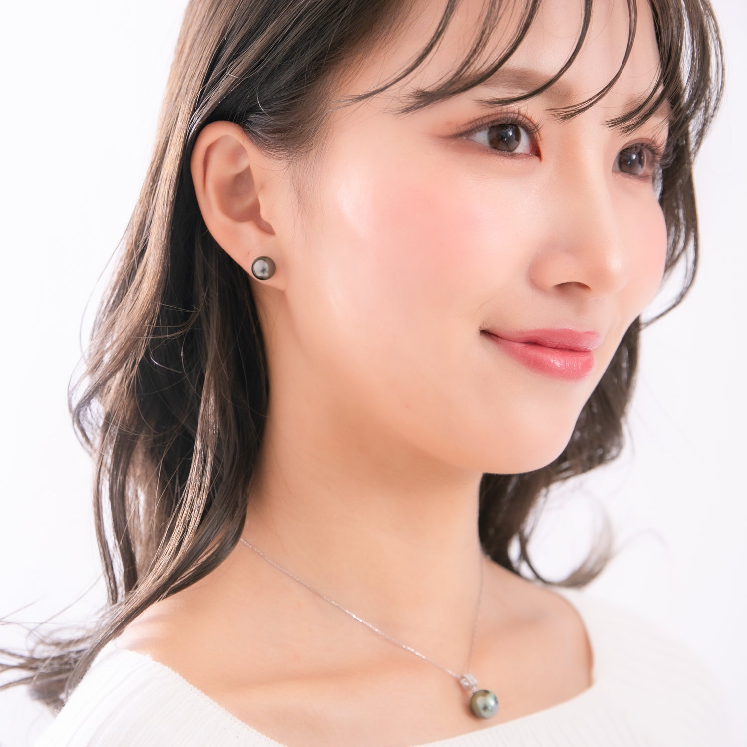 無調色パールペンダント特集