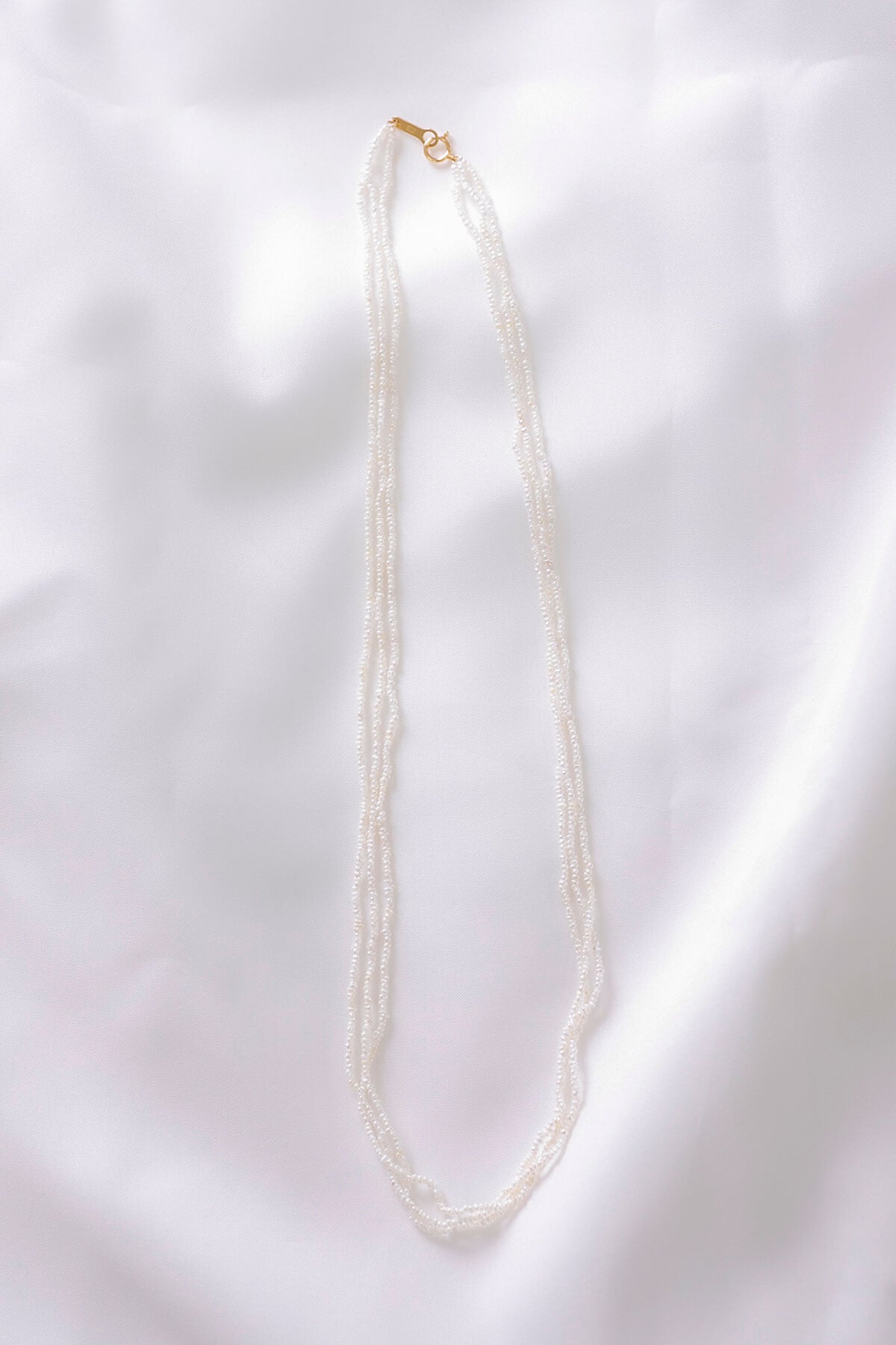 無調色 アコヤ真珠 砂ケシ 3連 パールネックレス 50cm K18YG