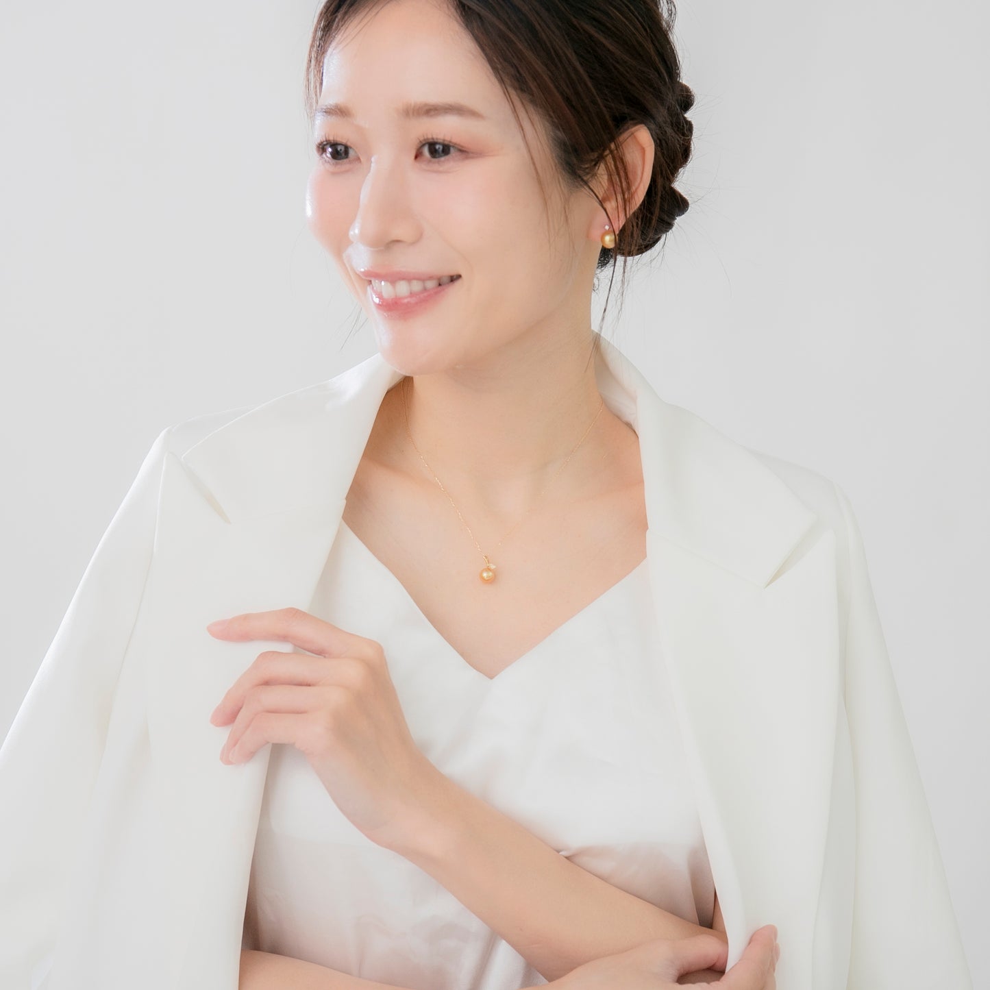 【姫果】ゴールデンパール（白蝶真珠・8.0mm・セミラウンド系）天然ダイヤモンド K18 イエローゴールド ペンダントトップ