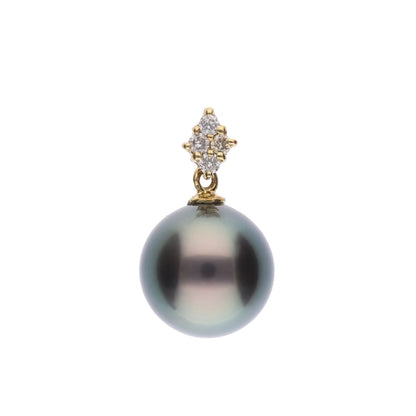 【星菱】ブラックパール（黒蝶真珠・8.0mm・セミラウンド系）天然ダイヤモンド K18 イエローゴールド ペンダントトップ