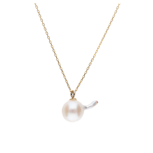 おさかな真珠・おたまじゃくし（無調色アコヤ真珠 8.3-14.5mm C ホワイト系） ペンダント ネックレス シルバーチェーン付き（SV925） 世界にひとつ #3012