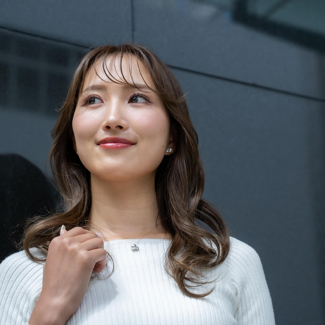 おさかな真珠・金魚（無調色アコヤ真珠 7.2-11.5mm A ホワイト色系） ペンダント シルバーチェーン付き（SV925） 世界にひとつ #3020