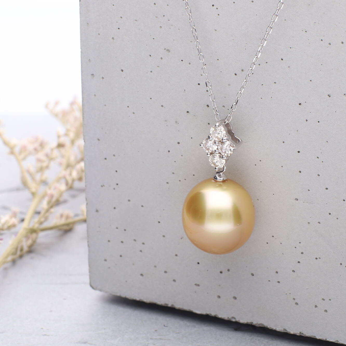 【美品】 K18WG ホワイトゴールド  色石 1粒ダイヤモンド ネックレス