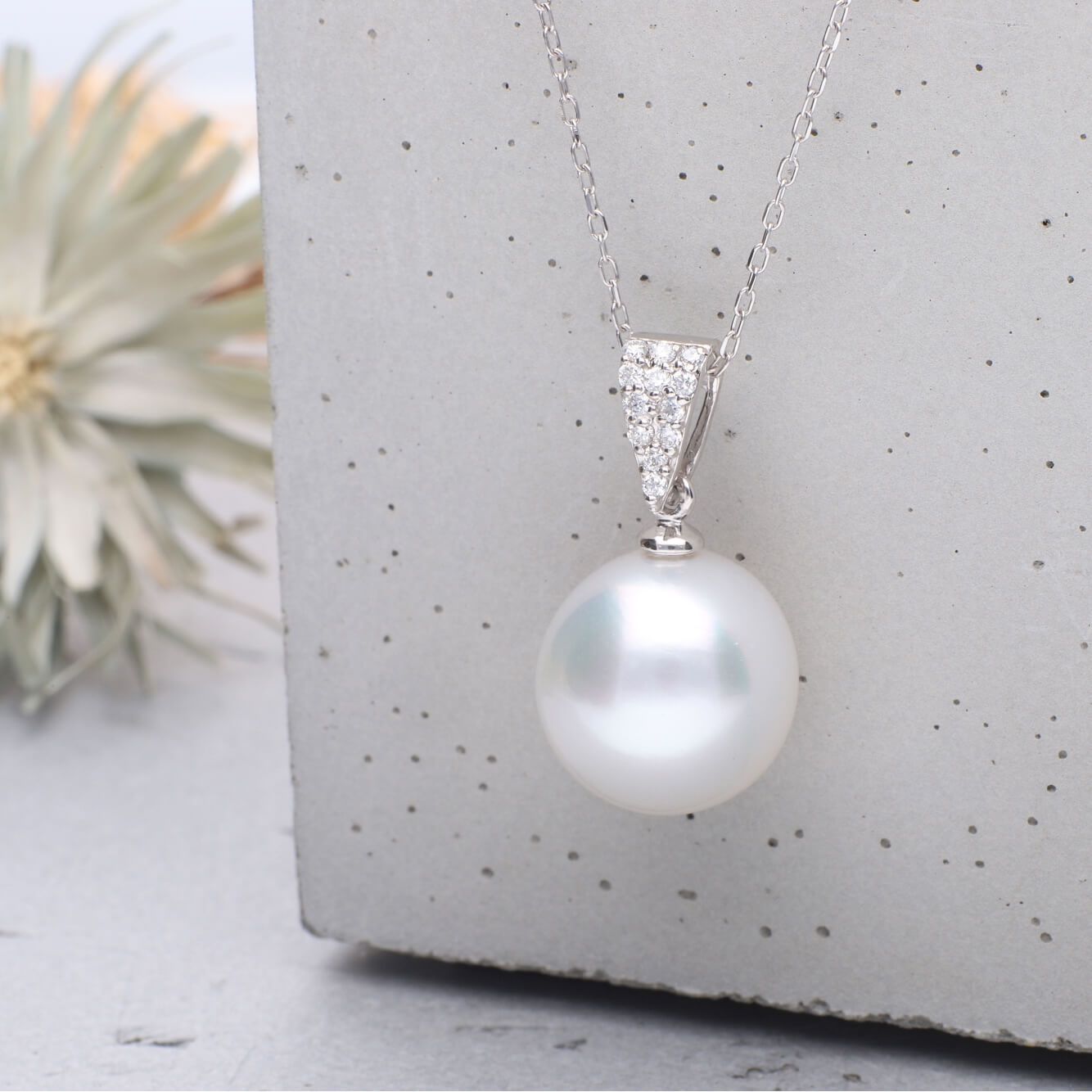 真珠プラチナネックレス　真珠ダイヤモンドプラチナ付属品箱なしギャランティーなし